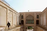 مدرسه تاریخی قدیمی و همچنان پابرجای علمیه خان یزد