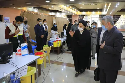 نماینده ولی فقیه در خراسان‌جنوبی دُز اول واکسن برکت را دریافت کرد