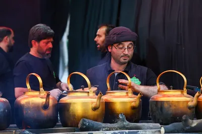 مراسم عزاداری حسینی در سنگ فرش مصلای تبریز