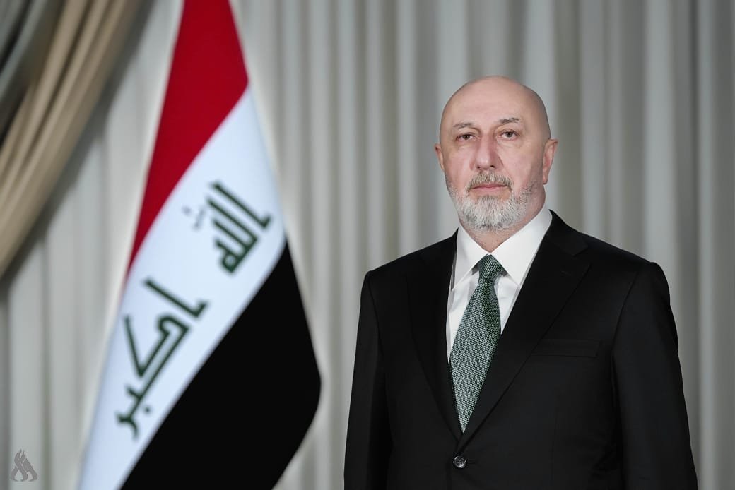 الرئيس العراقی: نستحضر من أربعينية الإمام الحسين (ع) قيم الحق والعدل والتضحية