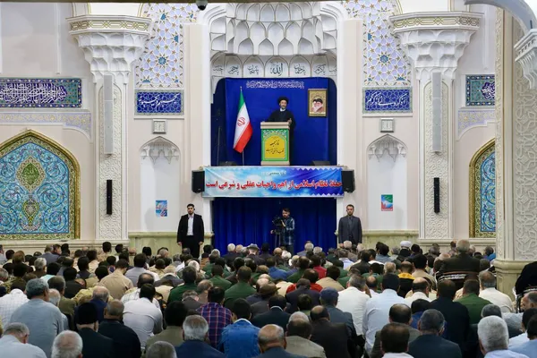 امام خمینی(ره) منجی تاریخ ایران بود