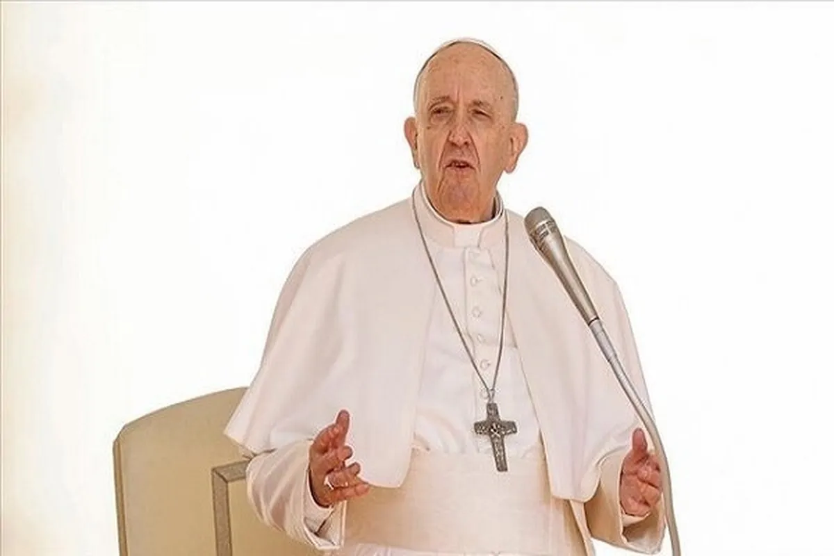 Paparoma Francis: Zaman lafiya ta hanyar tattaunawa ya fi yaki mara iyaka