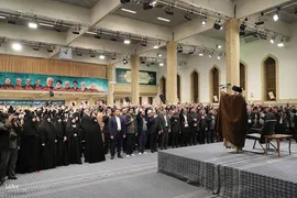 دیدار جمعی از خانواده‌های شهدای مدافع حرم و مقاومت با رهبر معظم انقلاب