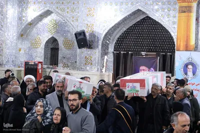 تشییع پیکر مطهر ۵ شهید جنگ تحمیلی آمریکایی صهیونیستی در شیراز