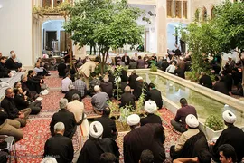 حسینیه ایران؛ مجلس روضه امام حسین(ع) در بیت شهید صدوقی‎‎