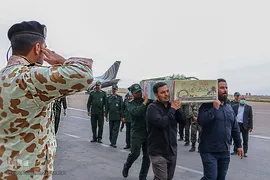 استقبال از پیکر ۳ شهید تازه تفحص شده دفاع مقدس در شیراز‎‎