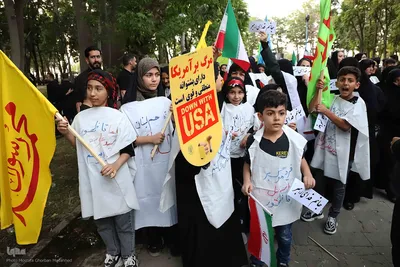همایش زینبیون و کفن پوشان در محکومیت جنایات آمریکا و اسرائیل