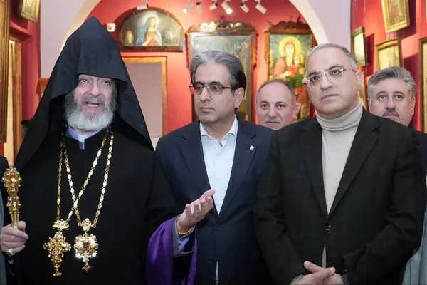 بازدید معاون استاندار آذربایجان شرقی از موزه کلیسای سرکیس مقدس تبریز