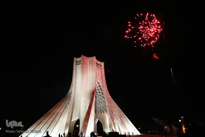 نورافشانی در میدان آزادی تهران در شب عید بزرگ غدیر