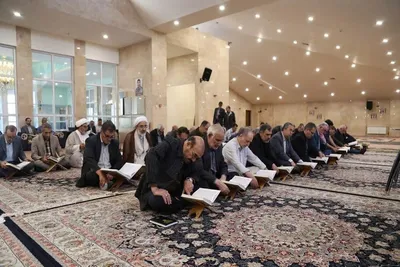 جلسه تفسیر قرآن ویژه مدیران اجرایی آذربایجان‌شرقی