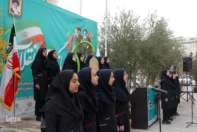 نواختن زنگ انقلاب در یزد
