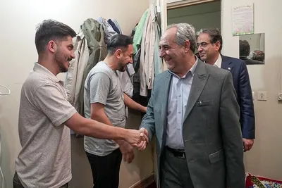 حضور استاندار آذربایجان شرقی در خوابگاه دانشجویان