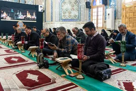 غبارروبی حرم مطهر امامزاده طاهر(ع)