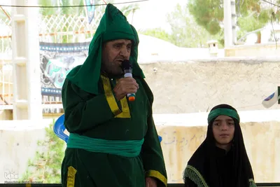 تعزیه ظهر عاشورا در امامزاده سیدابراهیم خمینی‌شهر