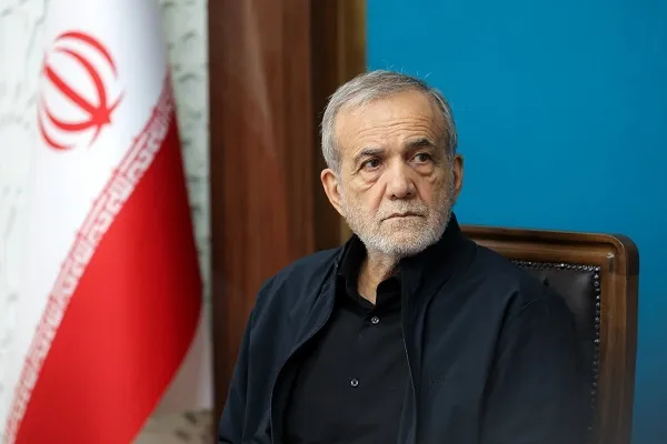 تریبون‌های رسمی نهایت دقت را در حفظ همبستگی ملی داشته باشند