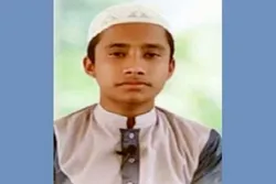নির্ভুলভাবে টানা ১৭ ঘণ্টায় পুরো কুরআন শোনালেন হাফেজ শরীফ
