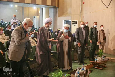 آئین رونمایی از کتاب "استهبان در دفاع مقدس" در استهبان