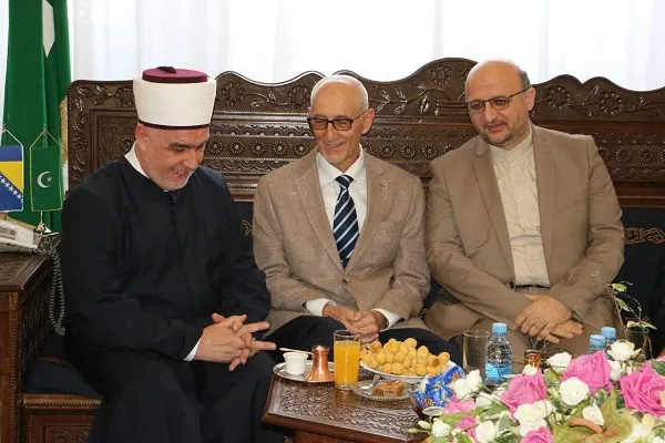 اقامه نماز عید قربان با حضور سفیر ایران در بوسنی