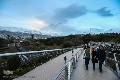 آسمان تهران از فراز تپه‌های عباس آباد