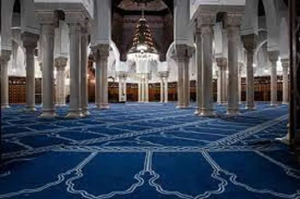 Des mesures de sécurité renforcées autour de la Grande Mosquée de Paris