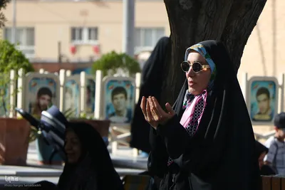 مراسم دعای عرفه در گلستان شهدای اصفهان