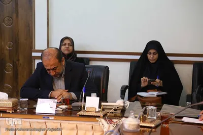 نشست «ادبیات خلاقانه و نوجوان امروز» در دفتر تبلیغات اسلامی اصفهان