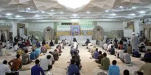 نام‌نویسی از فراگیران قرآن و معارف در حرم بانوی کرامت