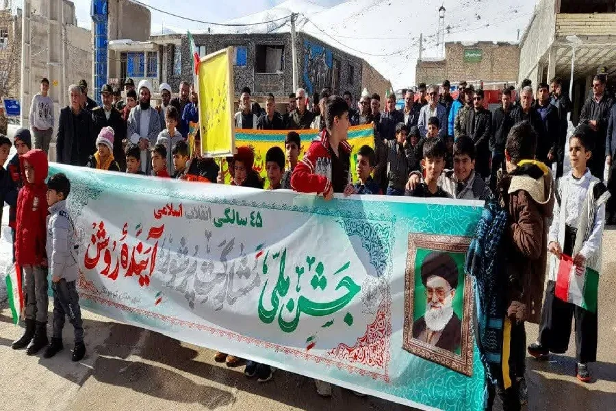 راهپیمایی ۲۲ بهمن‎ در چهارمحال‌وبختیاری آغاز شد + عکس