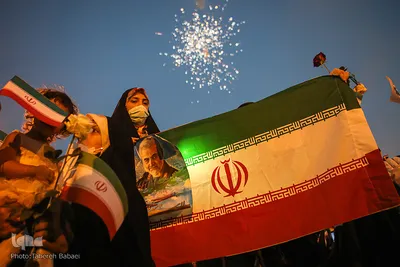 برگزاری جشن پیروری رئیسی در میدان امام حسین(ع)