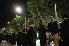 عزاداری سنتی «مشق شمشیر» نجفی‌های مقیم قم