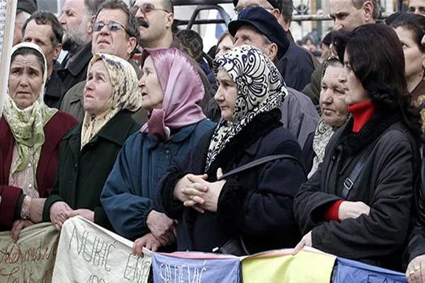 مسلمون يطالبون بحكم ذاتي في دولة أوروبية
 