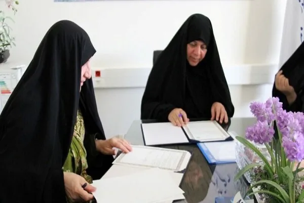 نقش انکارناپذیر بانوان در توسعه فرهنگی جامعه