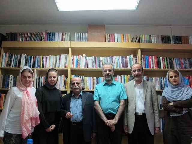 کزازی: ایران فرهنگی پهناورتر از جغرافیای سیاسی است