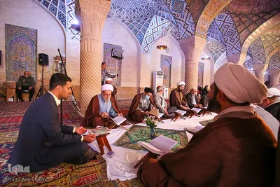 محفل انس با قرآن کریم در مسجد نصیرالملک‎‎
