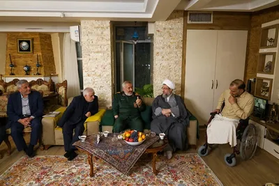 عیادت امام جمعه تبریز از جانبازان سرافراز دفاع مقدس