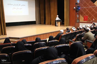 همایش کارگزاران مساجد در ملایر