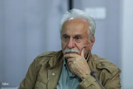 نشست دبیر عالی شورای انقلاب فرهنگی با تعدادی از هنرمندان