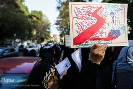 تجمع اعتراض آمیز دانشجویان به کشتار مسلمانان میانمار