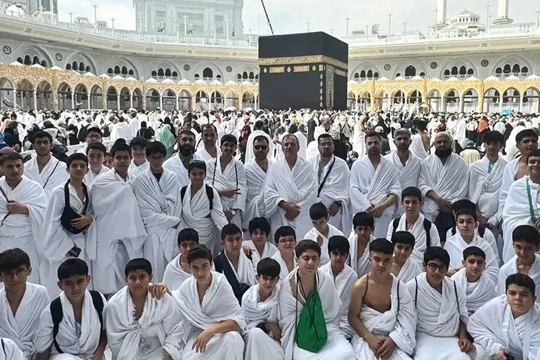 Malatya'da hafızlığını tamamlayan 41 öğrenciye umrede belgeleri verildi