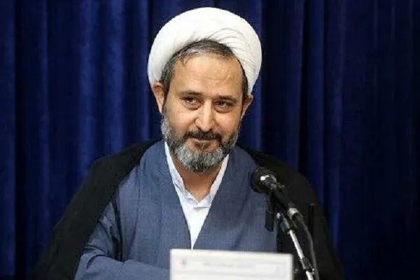 نظام سیاسی و اداری کشور ترجمان نظام ولایی نبوده است