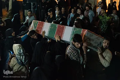 وداع با 11 شهید دوران دفاع مقدس در اصفهان