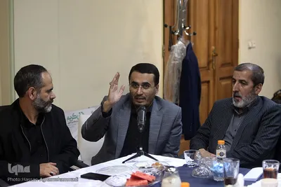 دیدار جمعی از اعضای فراکسیون قرآن و عترت مجلس شورای اسلامی با وزیر فرهنگ و ارشاد اسلامی