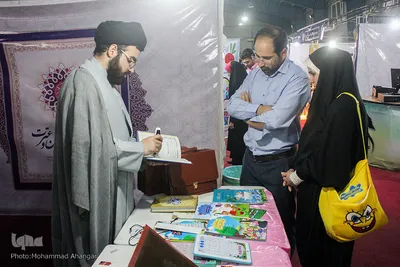 نمایشگاه قرآن و عترت اهواز در روز دوم 