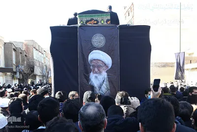 مراسم تشییع پیکر مرجع فقید شیعه، آیت‌الله‌ لطف‌الله صافی‌گلپایگانی (ره) در شهر مقدس قم