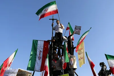 اجتماع بزرگ «امت رسول الله (ص)» مردم شهیدپرور تهران در میدان انقلاب