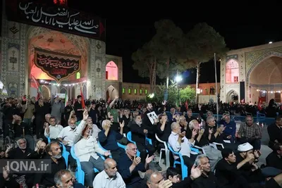 آئین بزرگداشت ولی‌امر مسلمین و مرجع شیعیان جهان حضرت آیت‌الله العظمی امام سیدعلی حسینی خامنه‌ای(ره) و شهدای خانواده رهبر معظم انقلاب در مسجد امام خمینی(ره) سمنان
