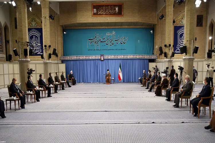 ستاد ملی مقابله با کرونا و غفلت از دو توصیه‌ مهم رهبر معظم انقلاب