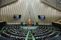Iranian MPs Condemn French Govt. Support for Desecration of Islamic Sanctities