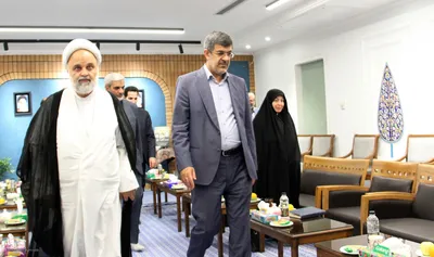دیدار جمعی از فعالان قرآنی با استاندار یزد