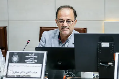 نشست علمی ارائه نتایج طرح سنجش و پایش سند چشم انداز ۱۴۰۴ جمهوری اسلامی ایران